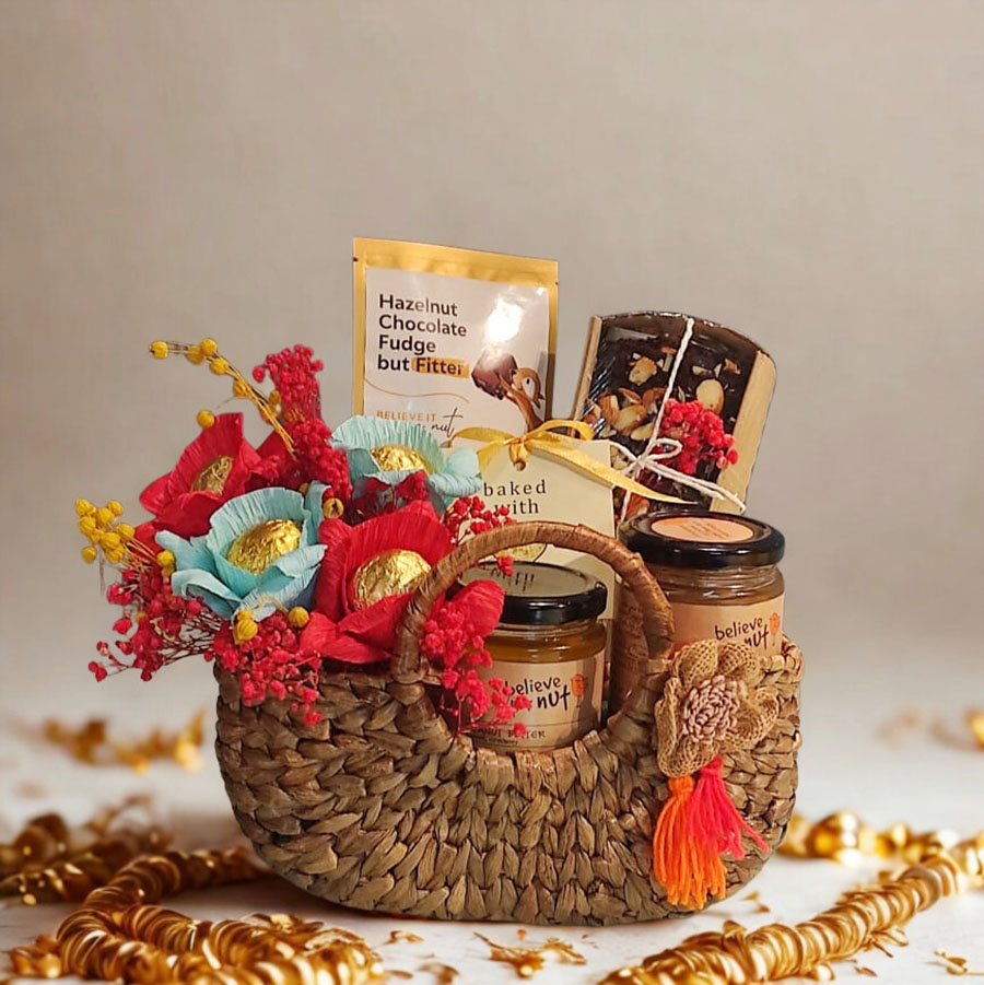 Healthy Cakes - Healthy Gift Basket Luxe